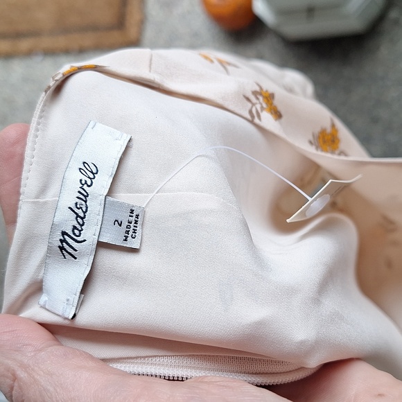 NWT Madewell Silk Floral Faux Wrap Midi Dress Size 2 Cream Golden Yellow - Picture 10 of 15